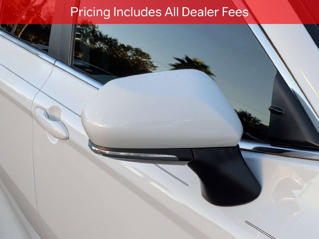 Used 2024 Toyota Camry SE FWD image 13