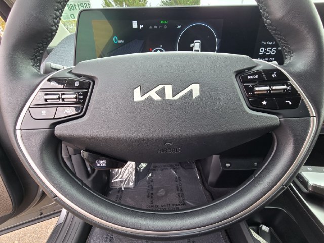 Used 2022 Kia EV6 Wind w/ Wind Technology Package AWD/4WD image 13
