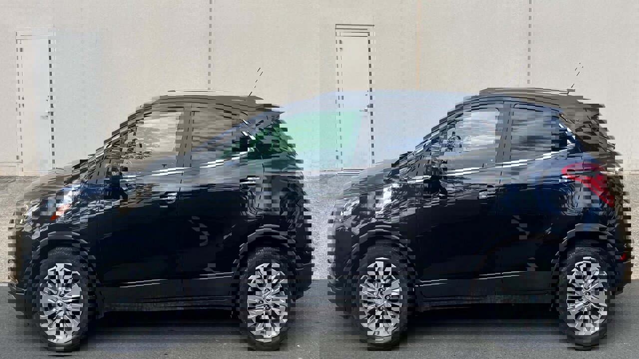 Used 2020 Buick Encore Preferred w/ Safety Package image 2