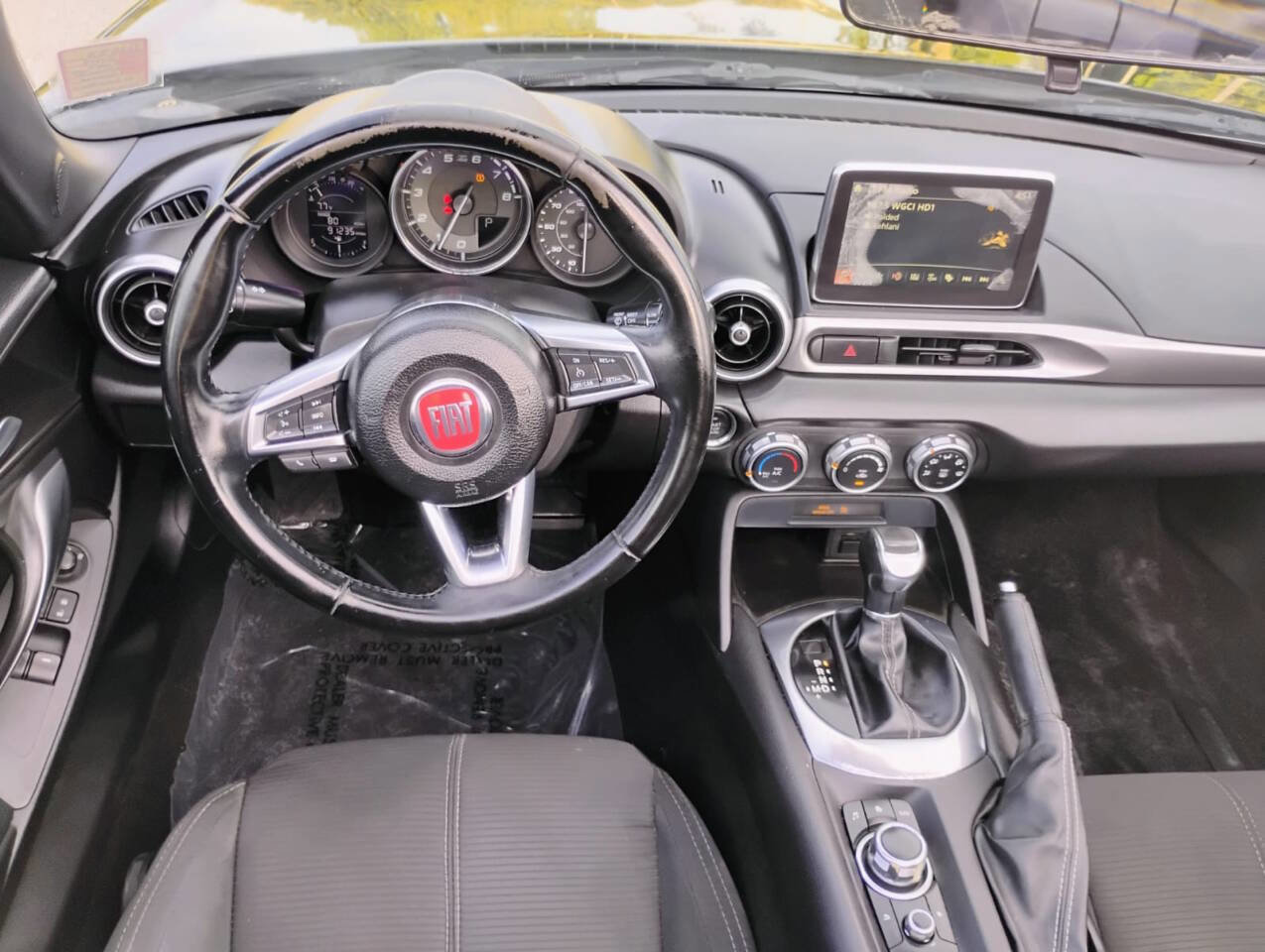 Used 2017 FIAT 124 Spider Classica image 11