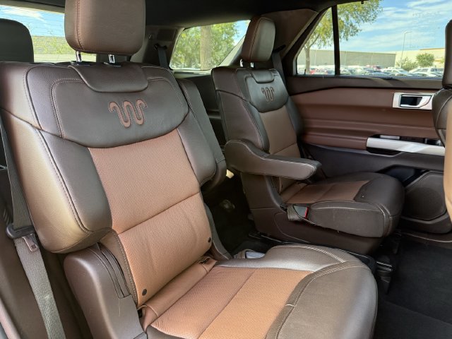 Used 2021 Ford Explorer King Ranch w/ Premium Technology Package RWD image 27