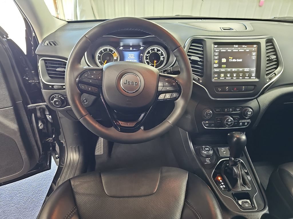 Used 2023 Jeep Cherokee Altitude Lux AWD/4WD image 15