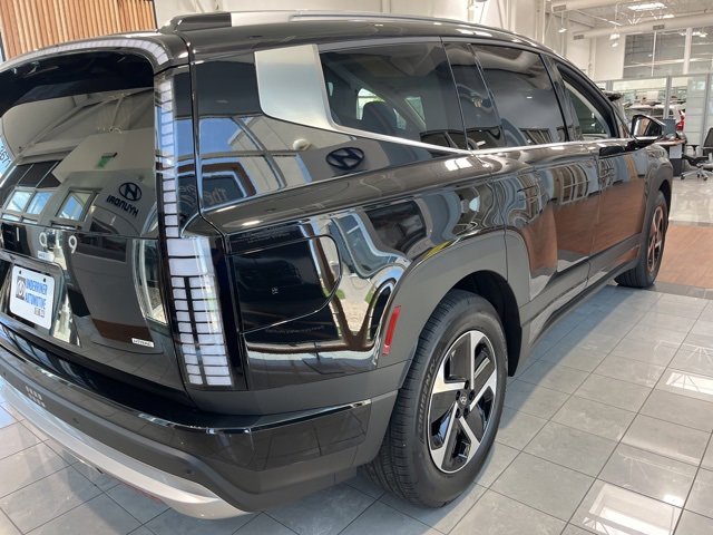 New 2026 Hyundai Ioniq 9 SE image 5