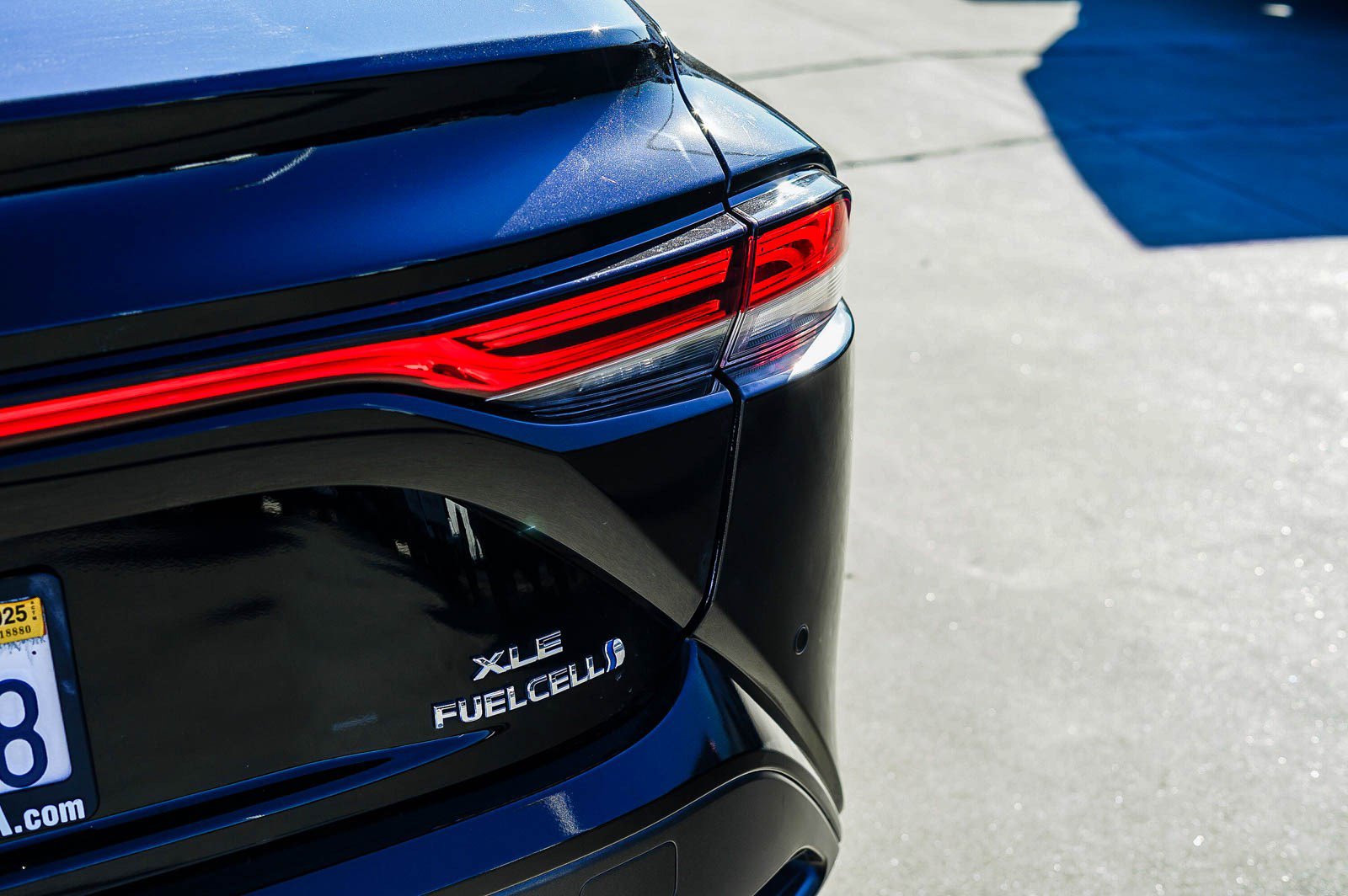 Used 2022 Toyota Mirai XLE image 8