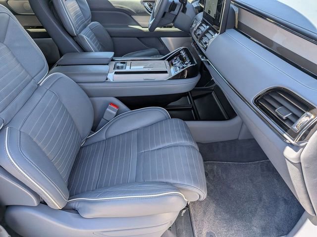 Used 2024 Lincoln Navigator L Black Label image 34