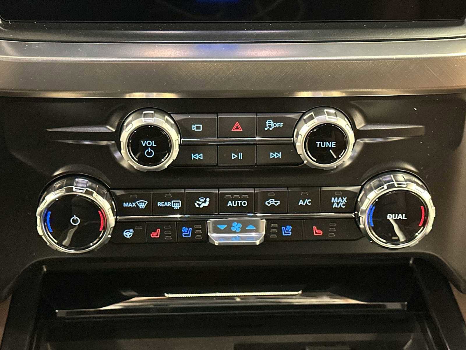 New 2026 Ford F350 King Ranch w/ Chrome Package image 16