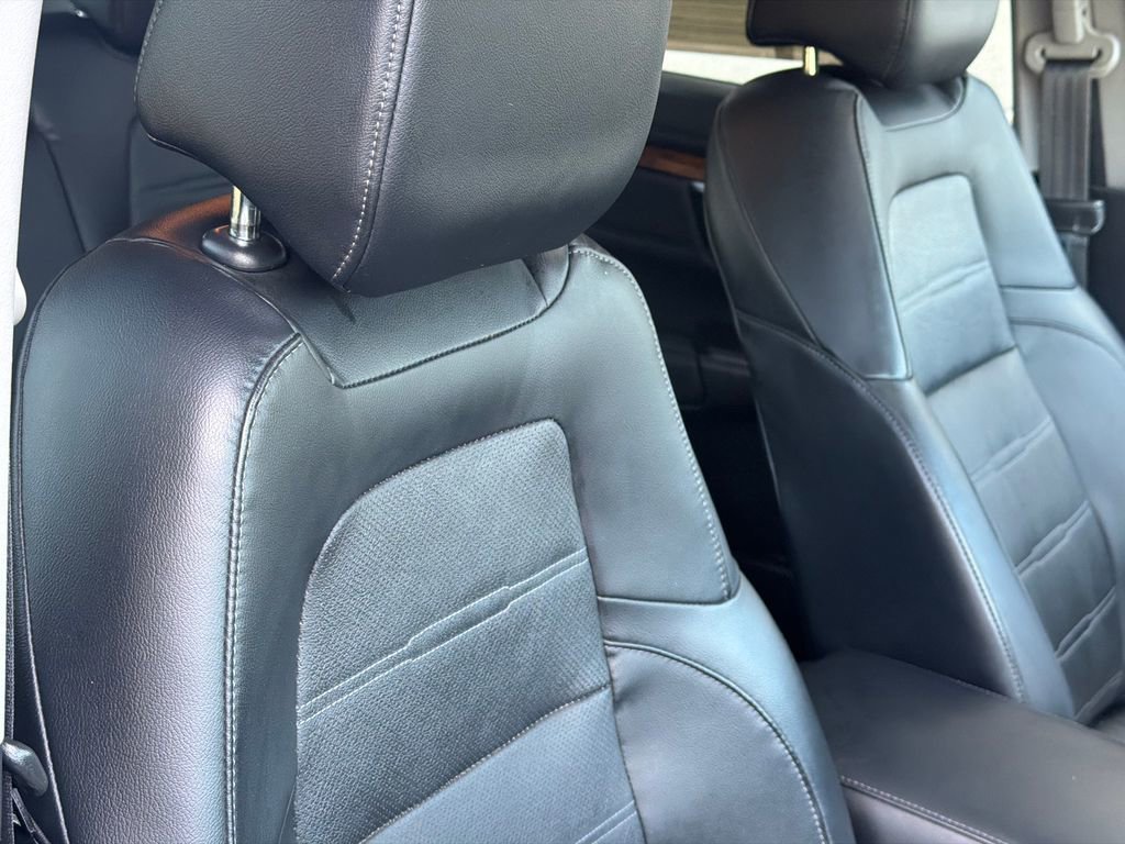 Used 2021 Honda CR-V Touring image 11