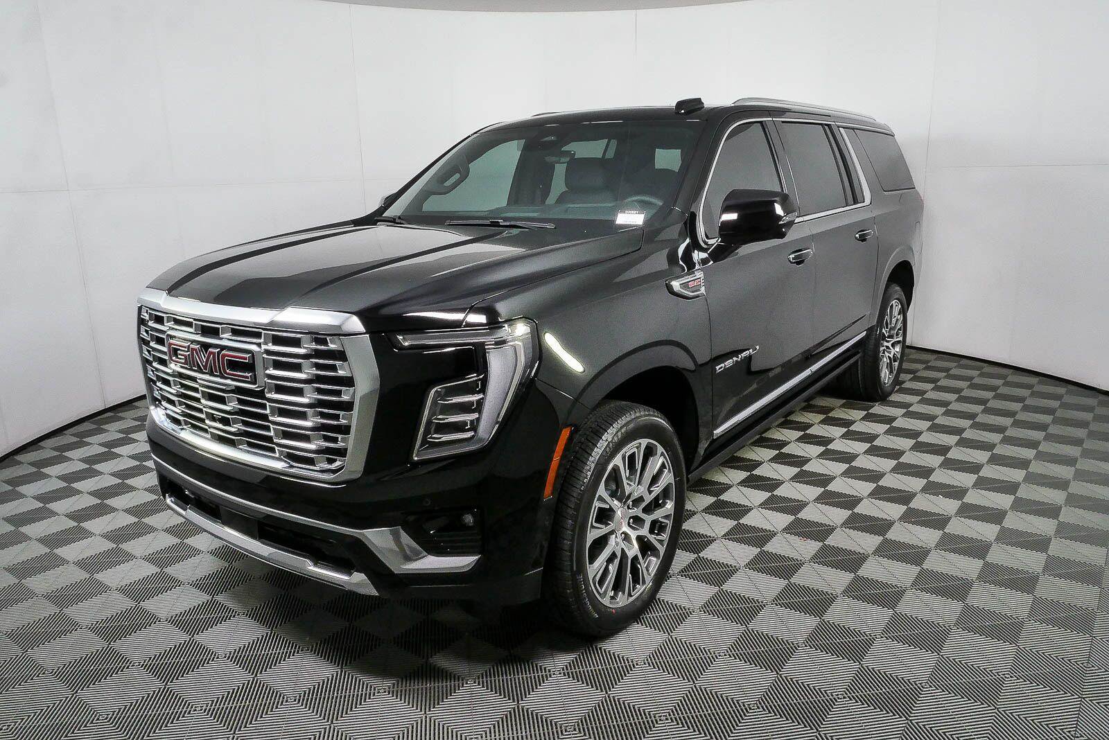 New 2026 GMC Yukon XL Denali w/ Denali Reserve Package AWD/4WD image 28