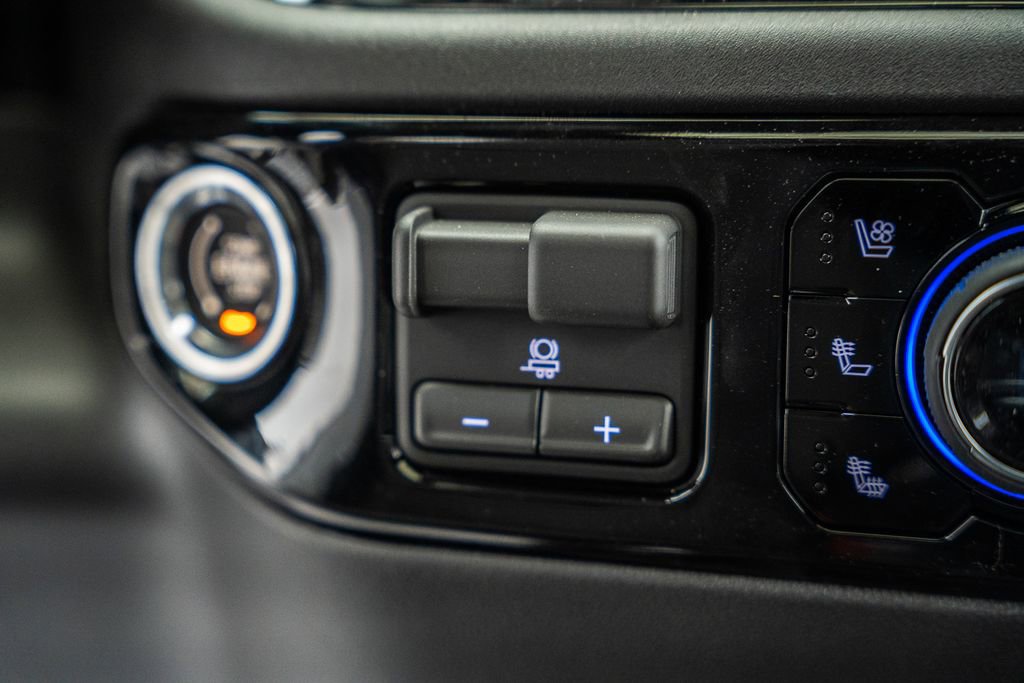 New 2026 Chevrolet Silverado 1500 ZR2 AWD/4WD image 30