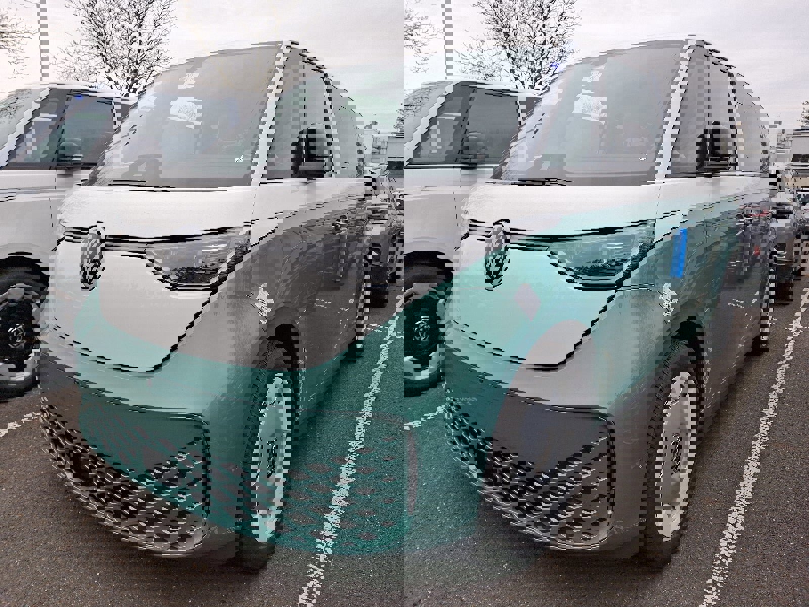 New 2025 Volkswagen ID. Buzz 1st Edition image 3