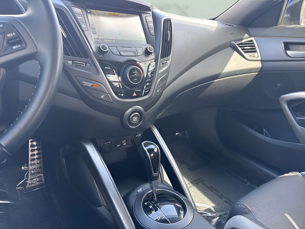 Used 2017 Hyundai Veloster Turbo w/ Tech Package 02 image 15