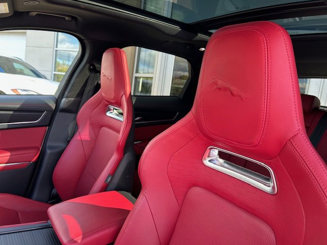 Certified 2023 Jaguar F-PACE R-Dynamic S image 22