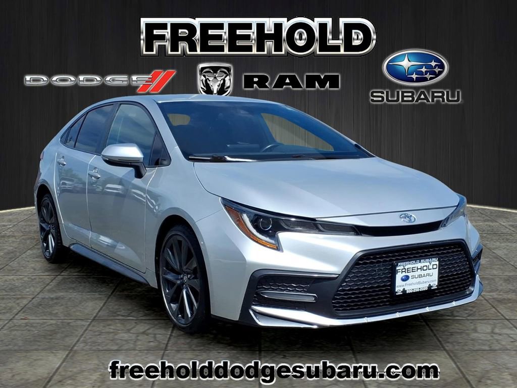Used 2022 Toyota Corolla SE FWD image 1