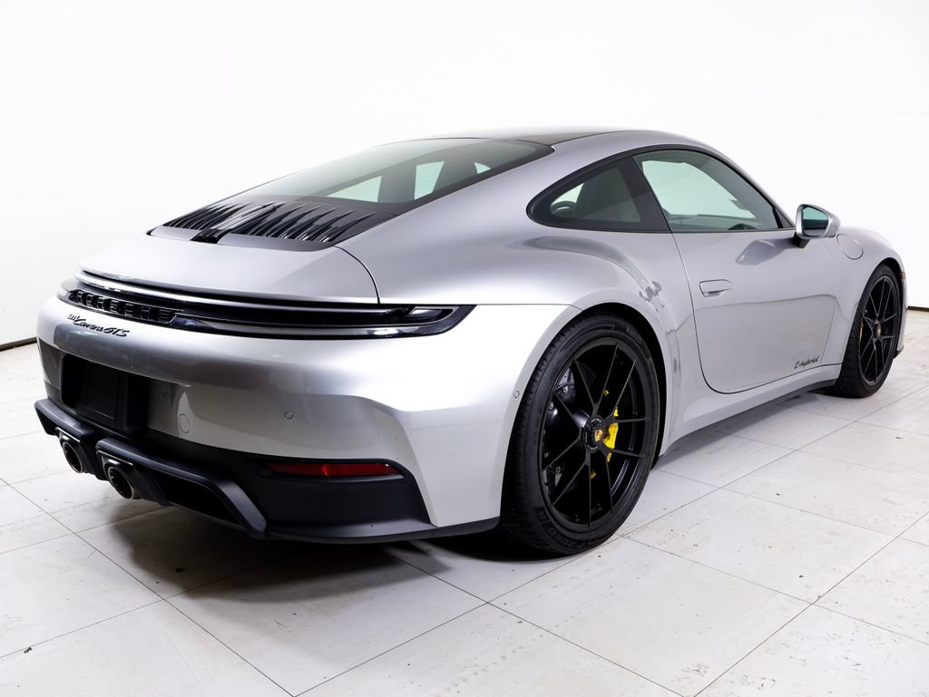 Used 2025 Porsche 911 Carrera GTS RWD image 31