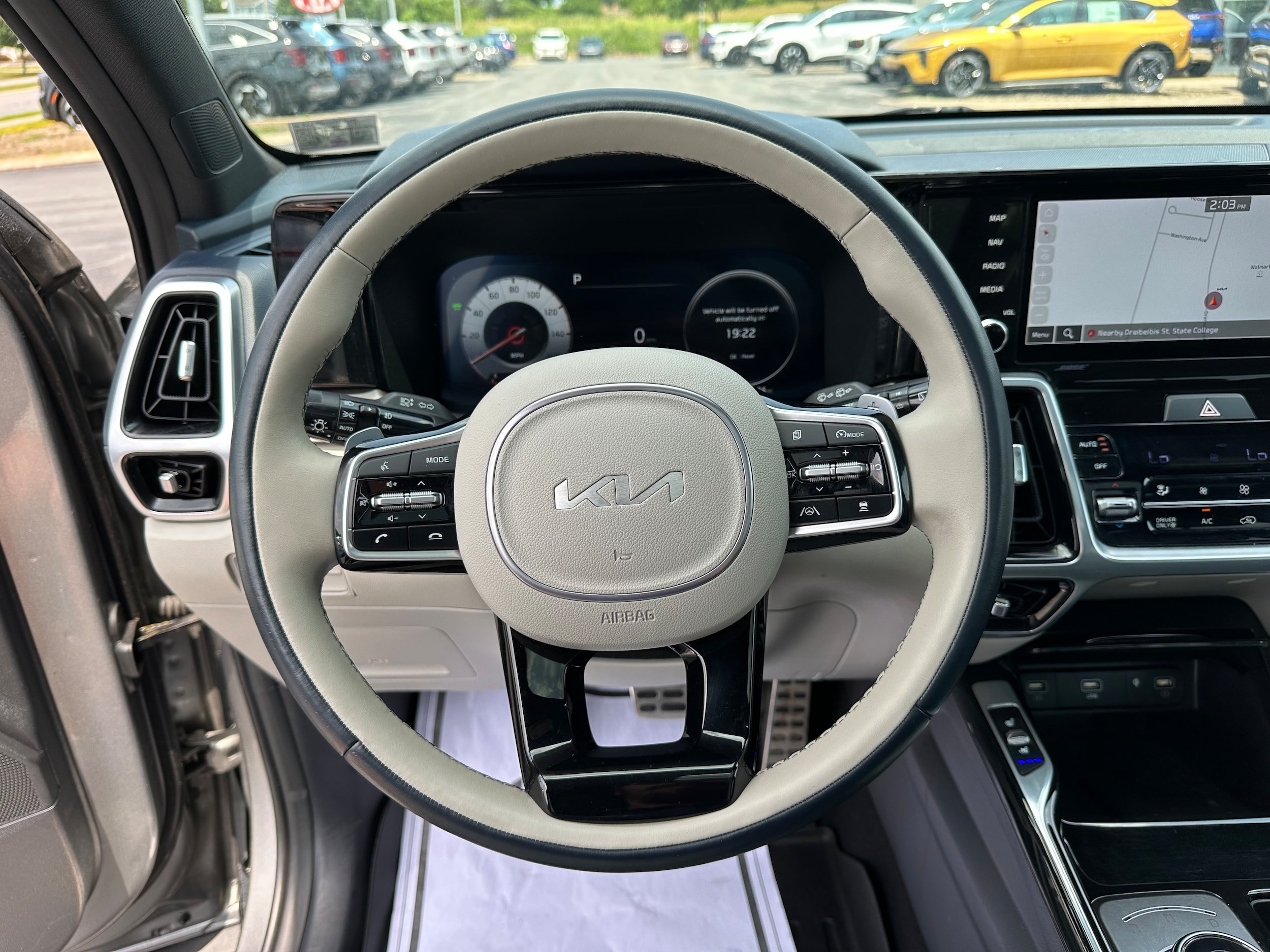 Used 2023 Kia Sorento SX Prestige w/ Panoramic Sunroof Package AWD/4WD image 42