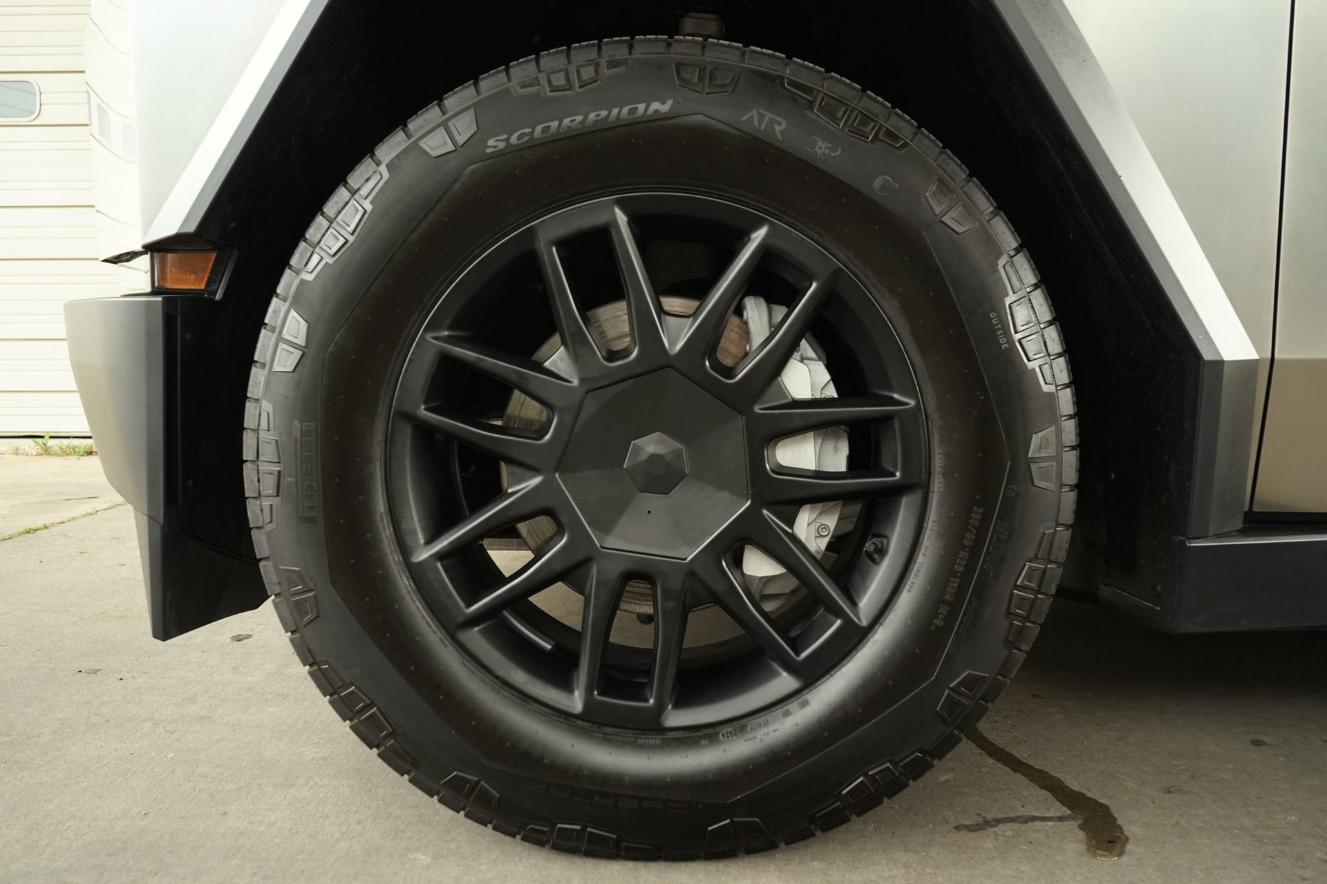 Used 2024 Tesla Cybertruck Cyberbeast image 29