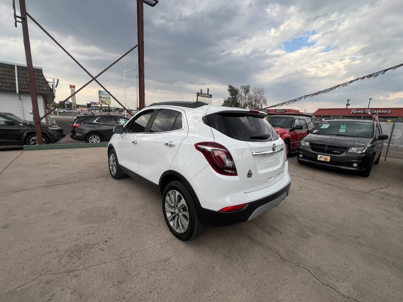 Used 2019 Buick Encore Preferred AWD/4WD image 5