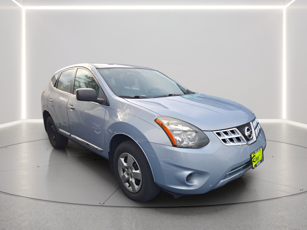 Used 2014 Nissan Rogue S FWD image 2