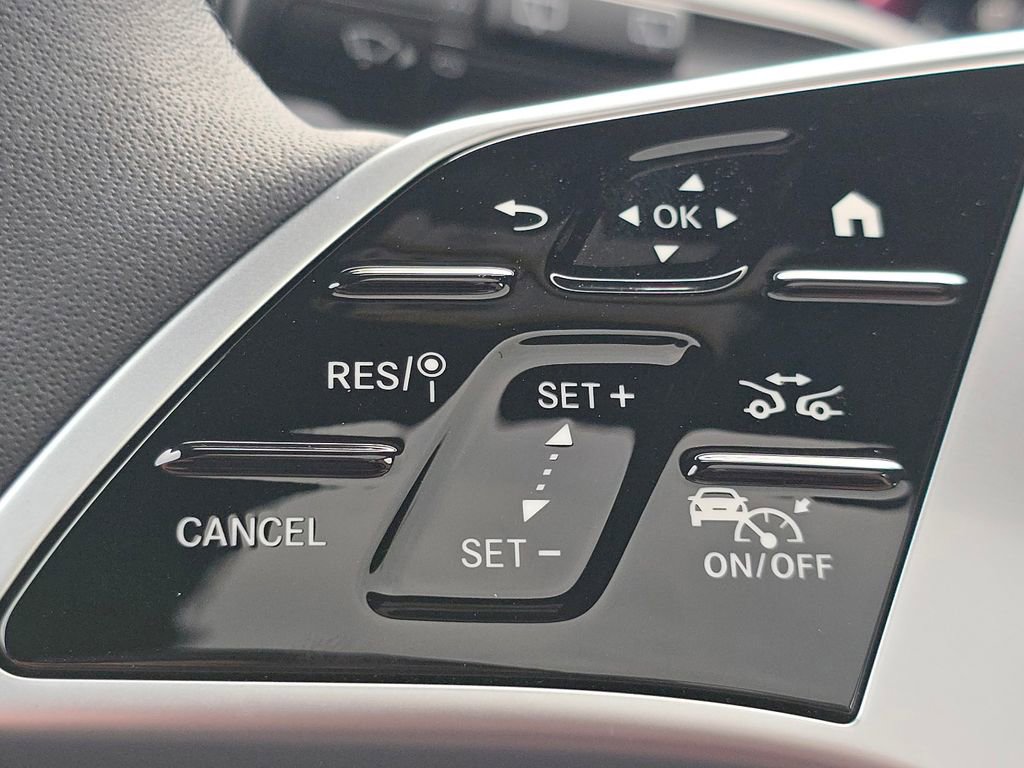 New 2026 Mercedes-Benz GLB 250 4MATIC image 35