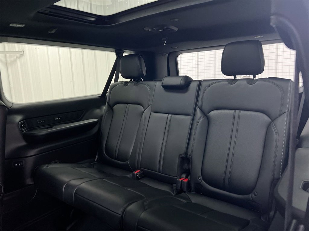 New 2026 Jeep Grand Wagoneer L Limited w/ Premium Group II image 30