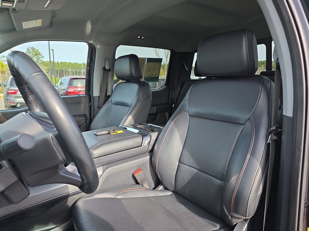 Used 2023 Ford F150 Lariat w/ Max Trailer Tow Package image 16