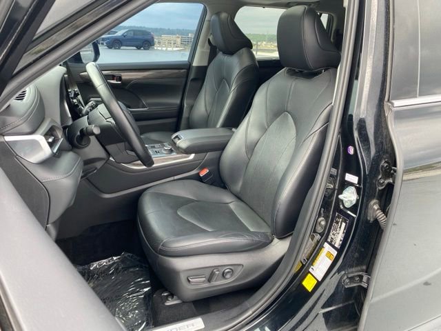 Certified 2020 Toyota Highlander Limited AWD/4WD image 21