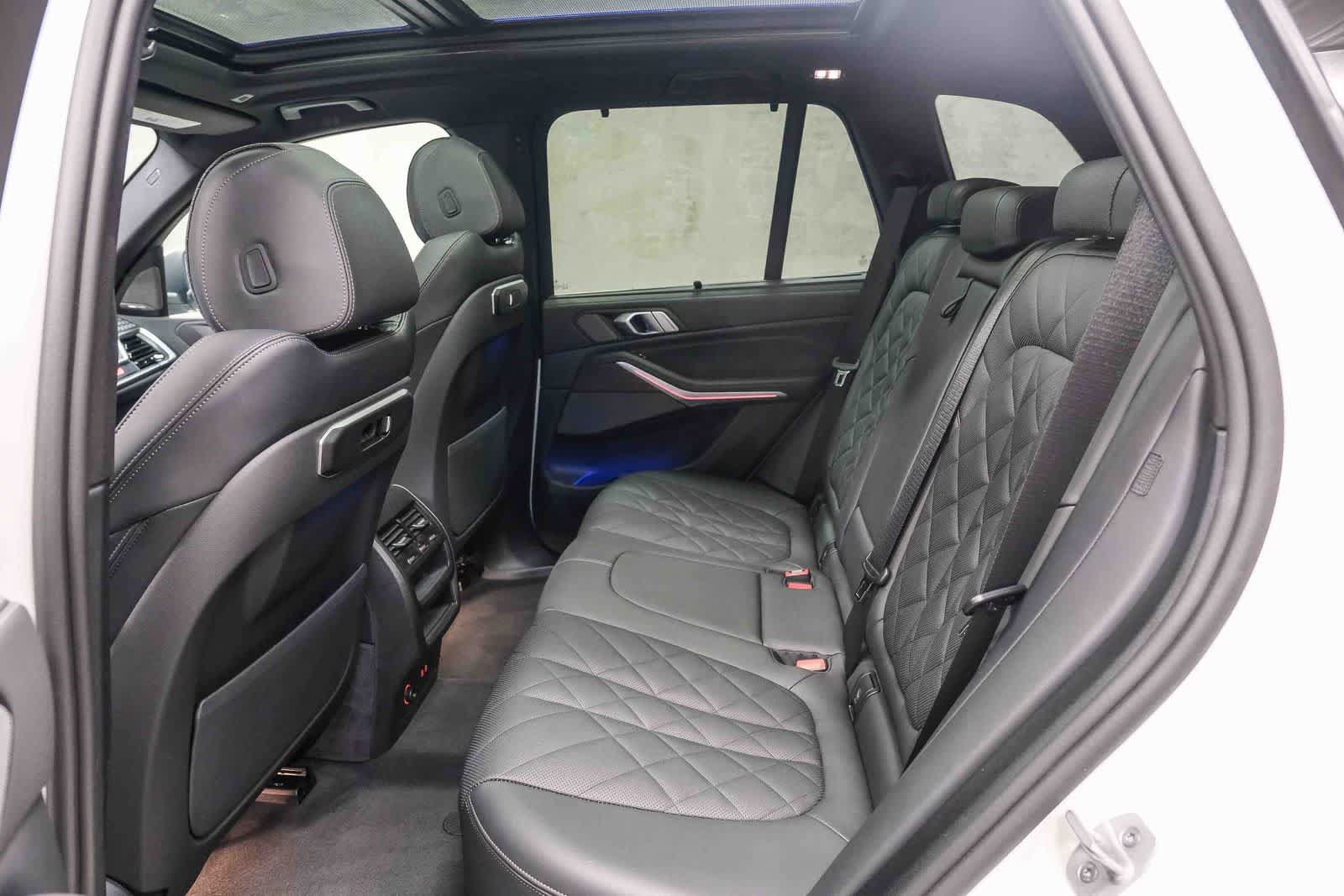 Used 2025 BMW X5 sDrive40i w/ Executive Package RWD image 23