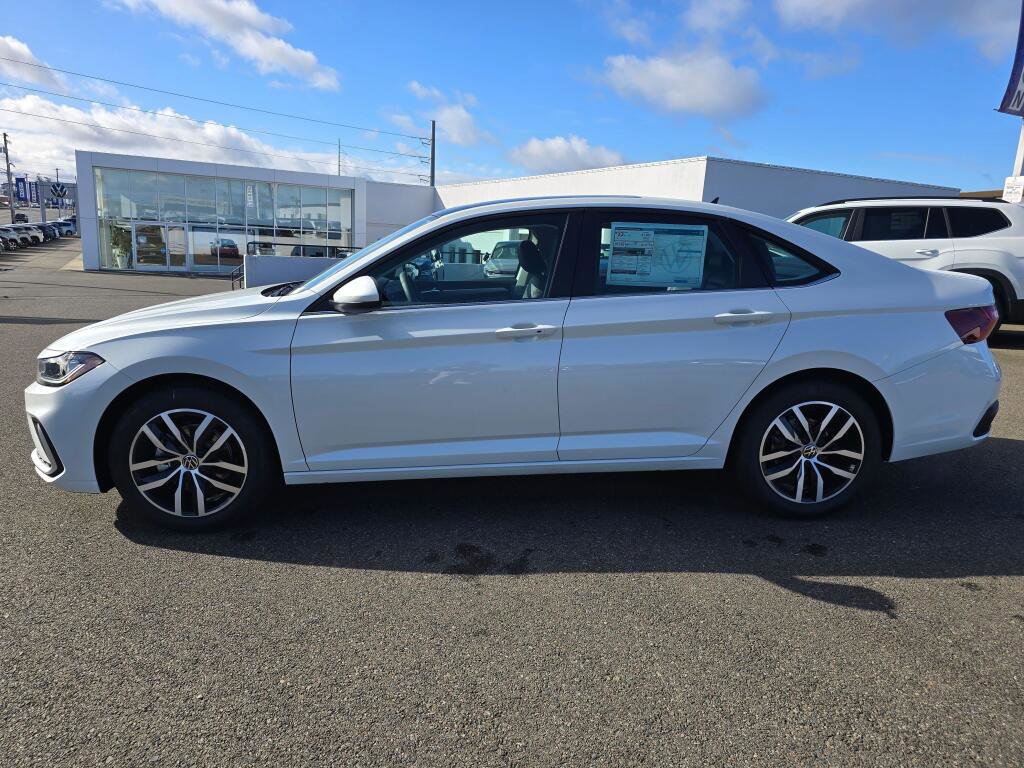 New 2026 Volkswagen Jetta SE image 7