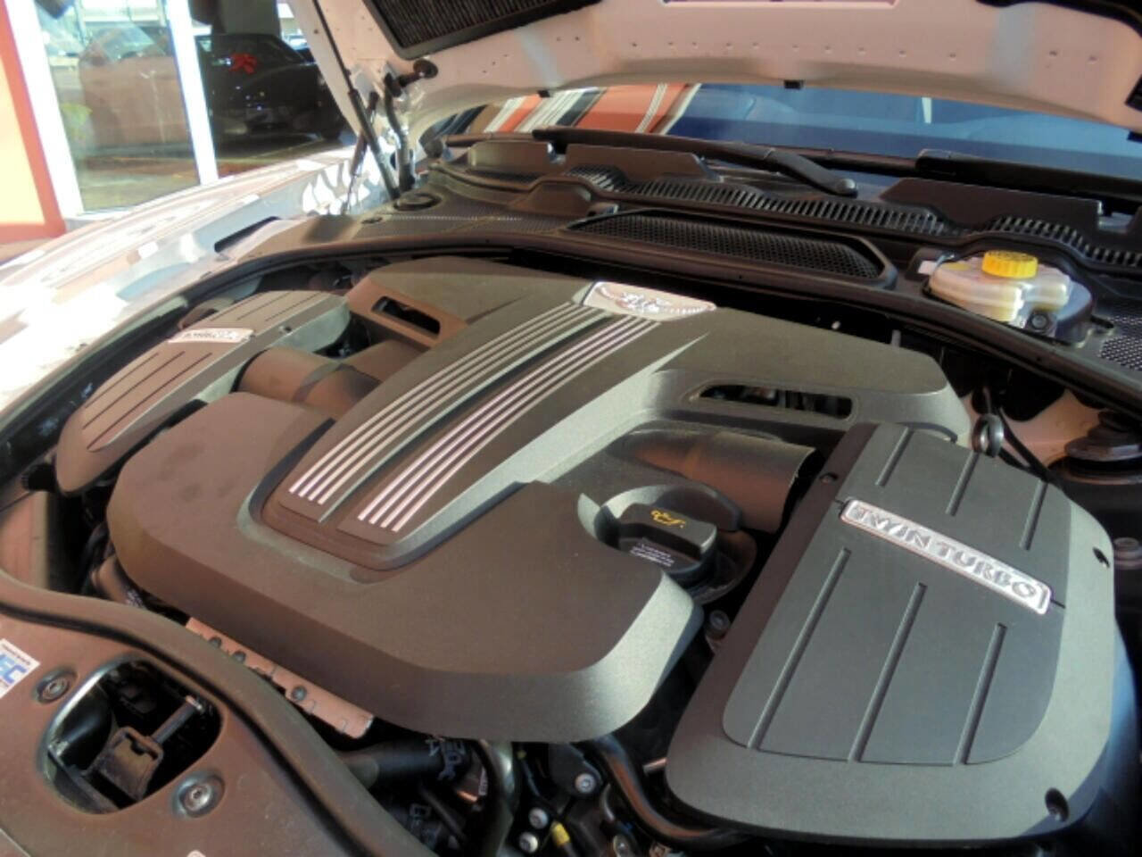 Used 2016 Bentley Flying Spur V8 image 33