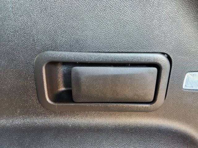 Used 2020 Chevrolet Blazer LT image 33