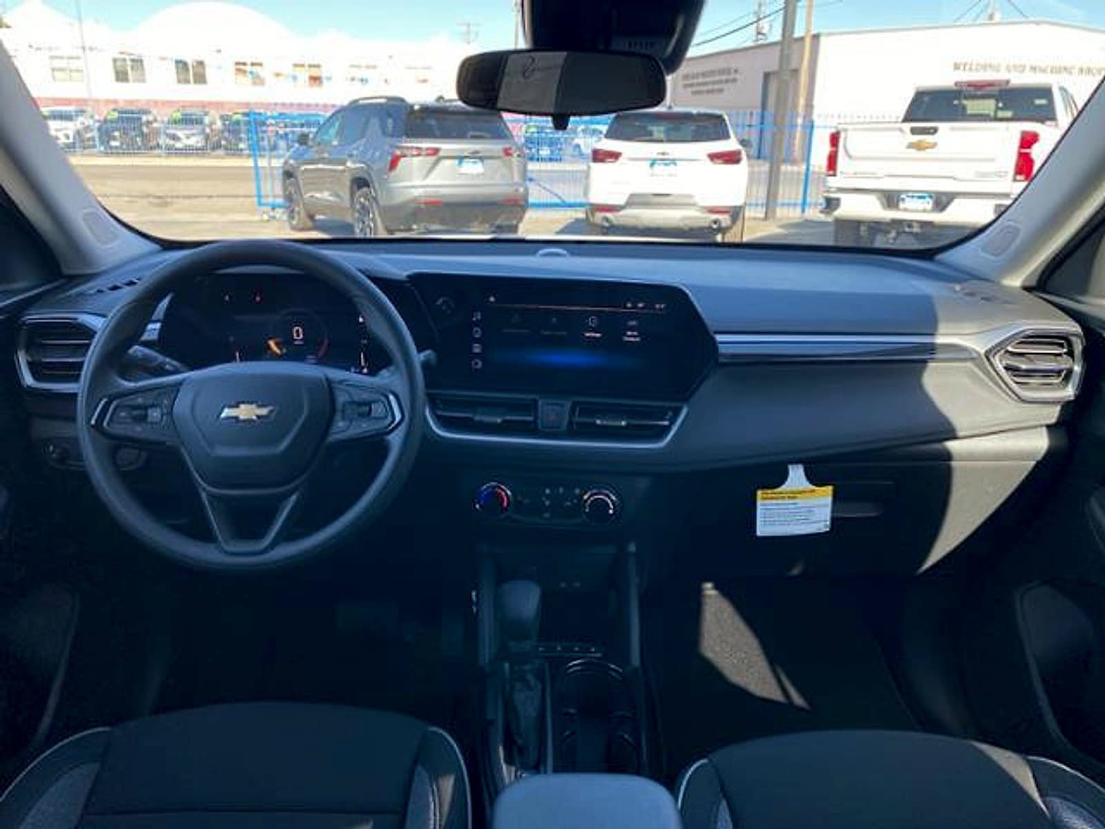 Used 2026 Chevrolet TrailBlazer LS w/ LS Convenience Package FWD image 3