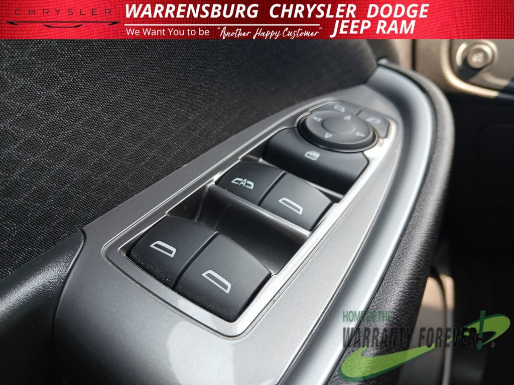 Used 2024 Chevrolet Malibu LT FWD image 31