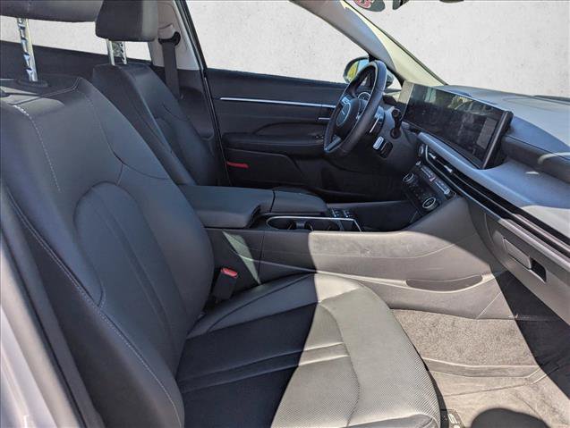 Certified 2025 Hyundai Sonata Limited FWD image 29