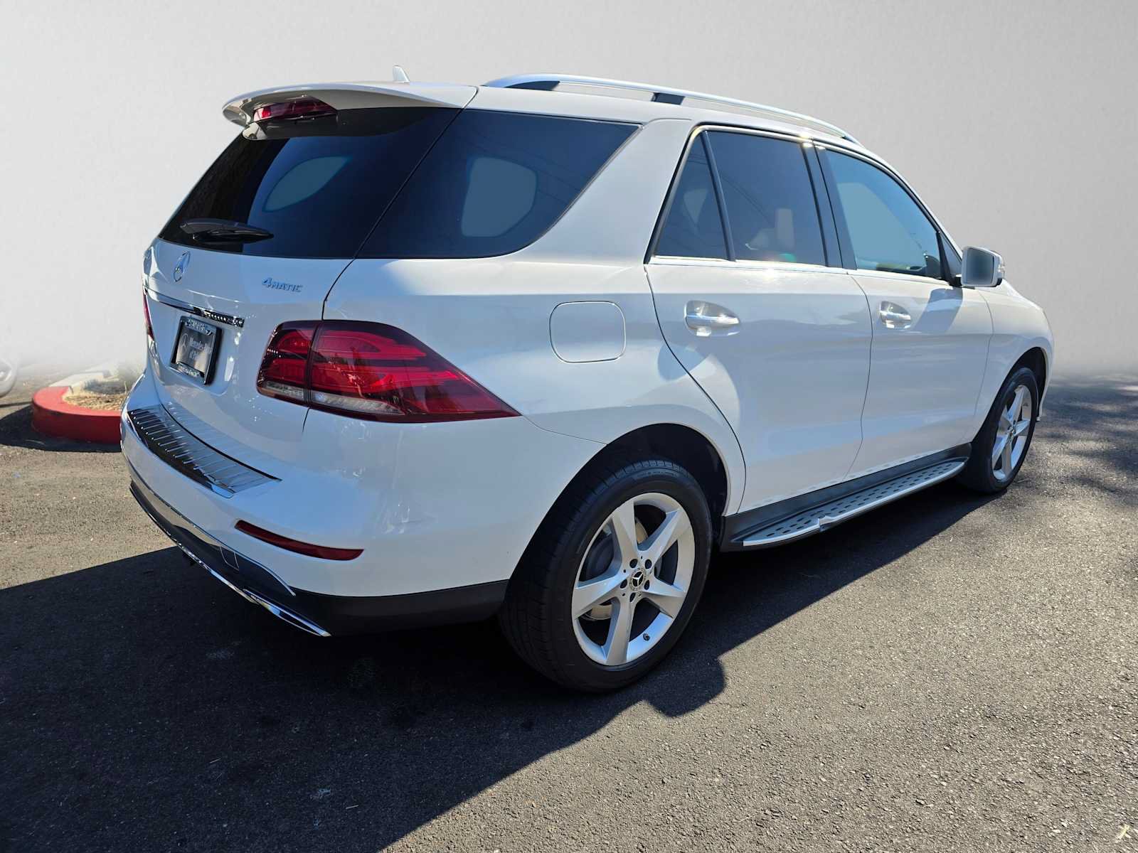 Used 2018 Mercedes-Benz GLE 350 4MATIC image 3