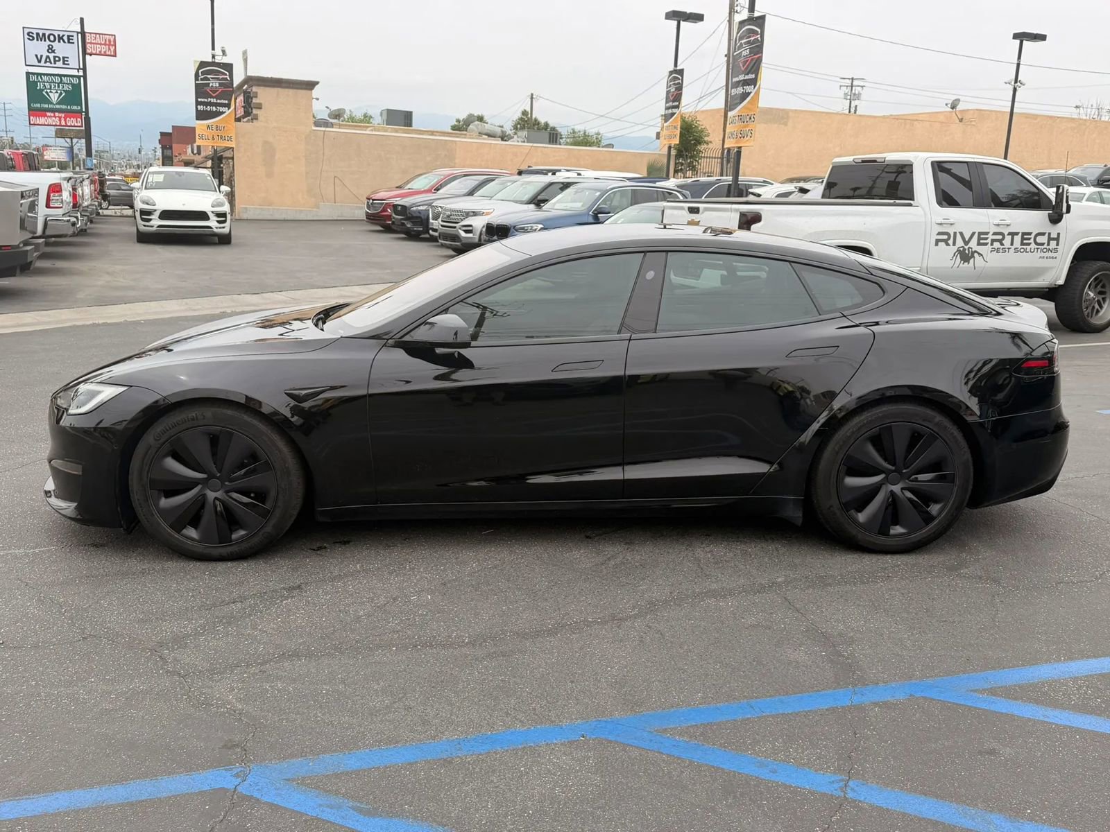 Used 2022 Tesla Model S Standard Range AWD/4WD image 4