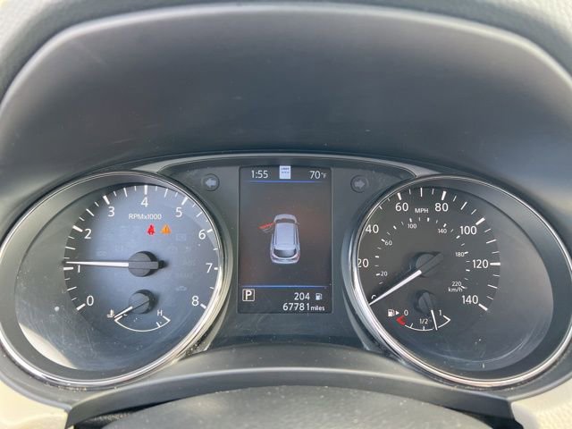 Used 2022 Nissan Rogue Sport SL w/ Premium Package image 11