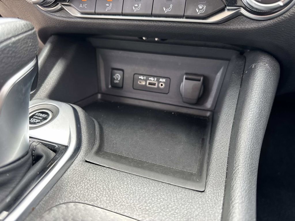 Used 2025 Nissan Sentra SV FWD image 45