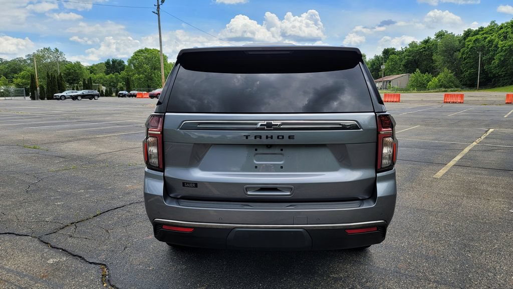 Used 2022 Chevrolet Tahoe Z71 w/ Luxury Package AWD/4WD image 10