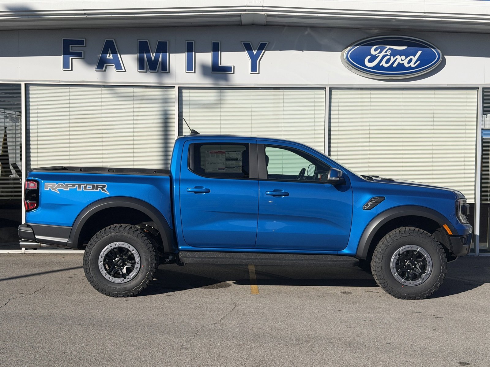 New 2025 Ford Ranger Raptor image 8