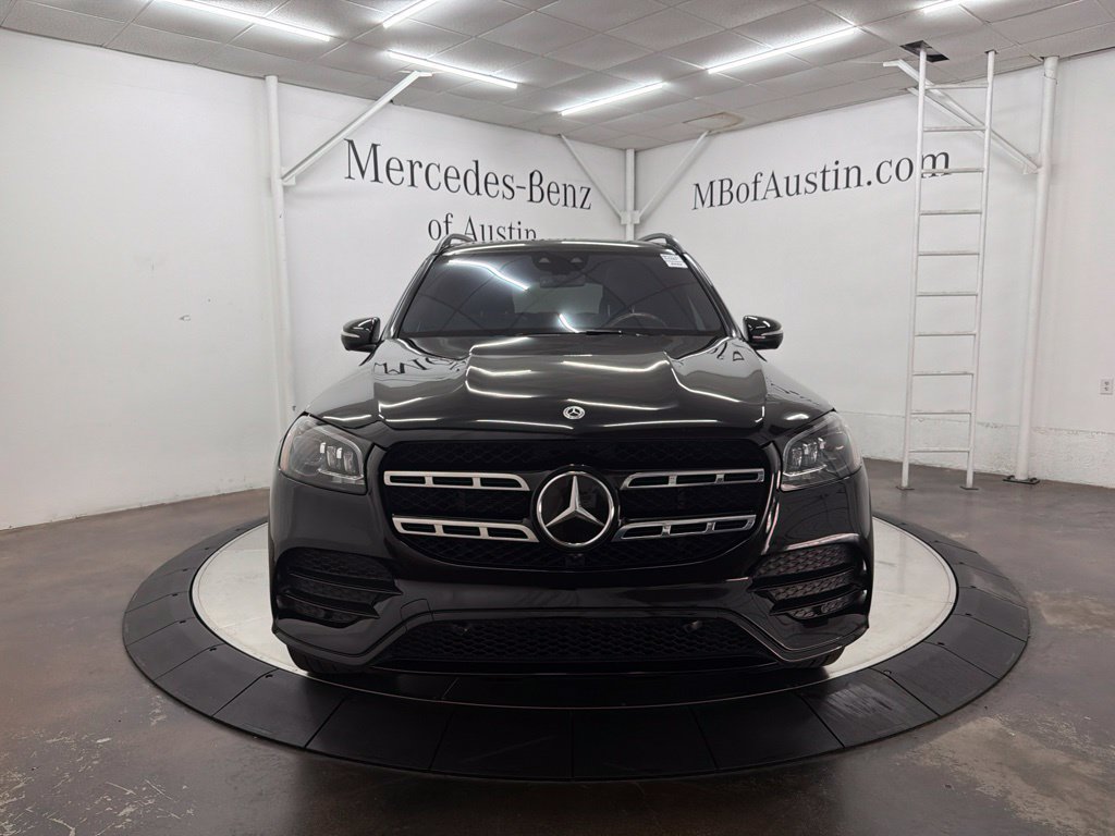 Used 2023 Mercedes-Benz GLS 450 4MATIC image 2