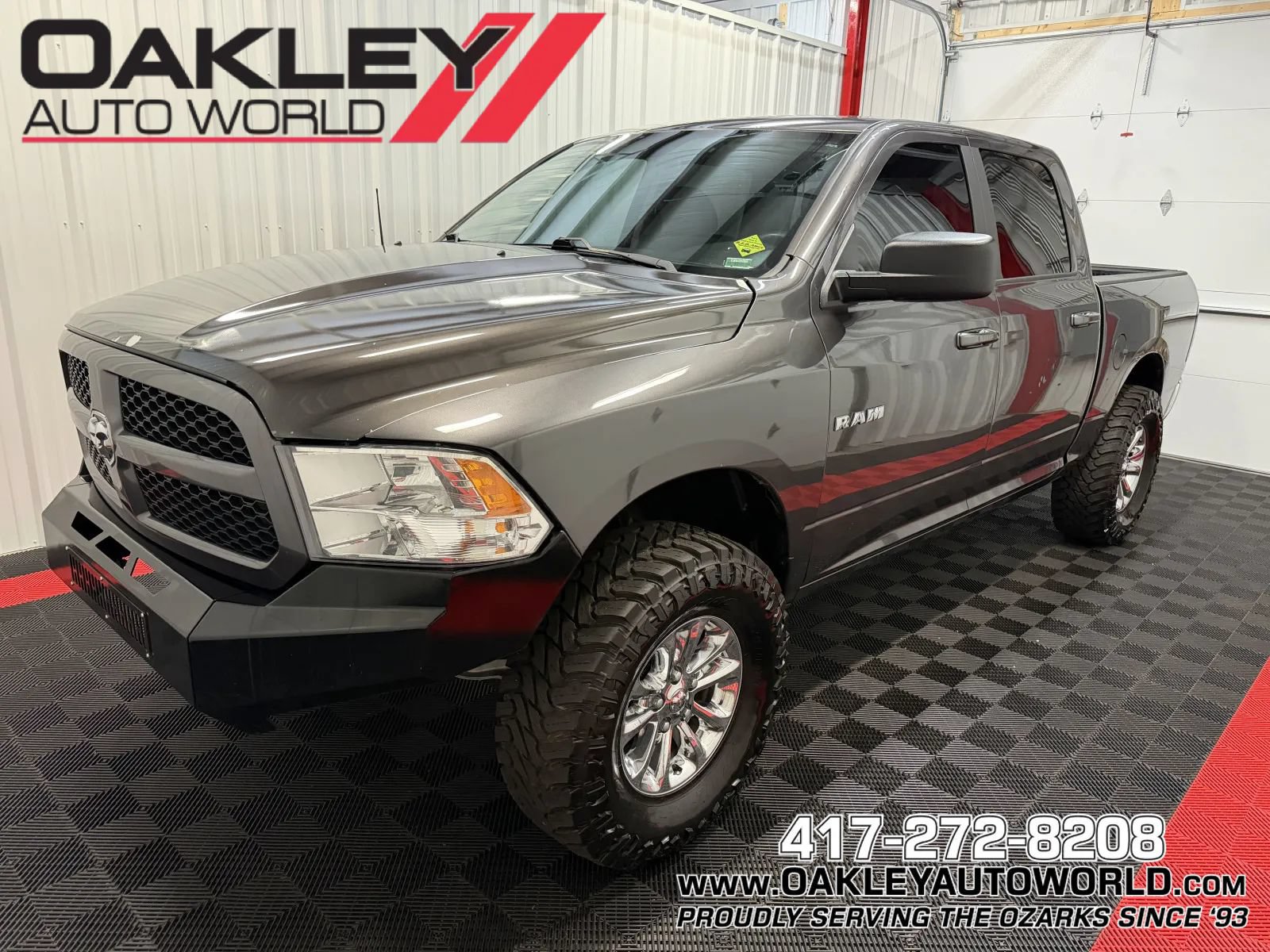 Used 2021 RAM 1500 Classic SLT AWD/4WD image 1