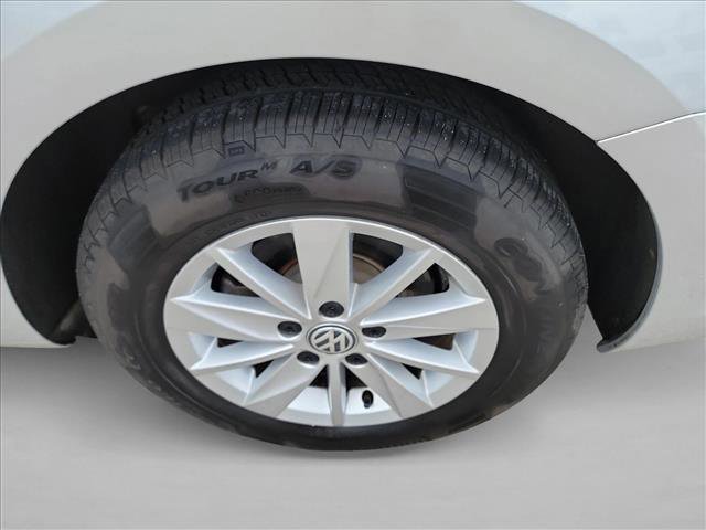 Used 2017 Volkswagen Golf SportWagen FWD image 12
