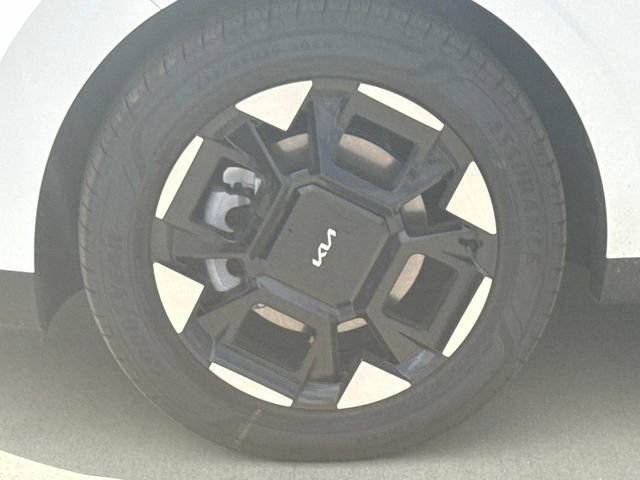 New 2026 Kia Carnival EX image 4