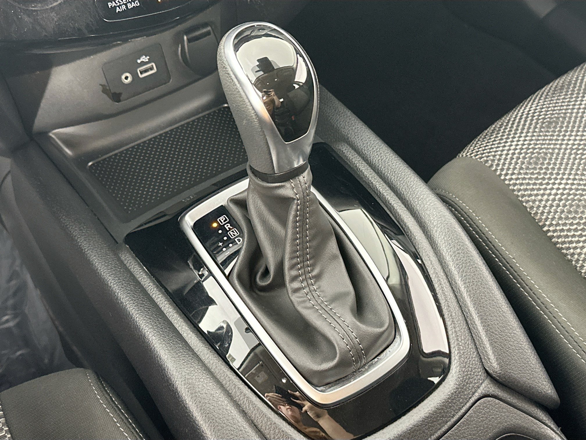 Used 2022 Nissan Rogue Sport SV FWD image 16