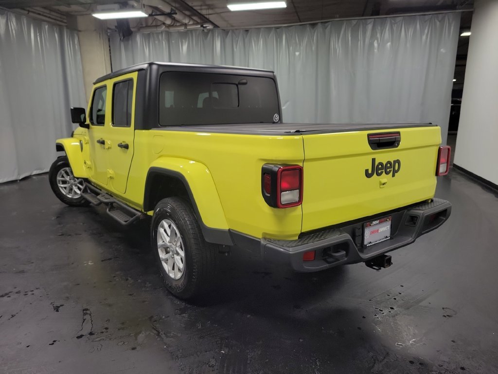 Used 2023 Jeep Gladiator Sport AWD/4WD image 6