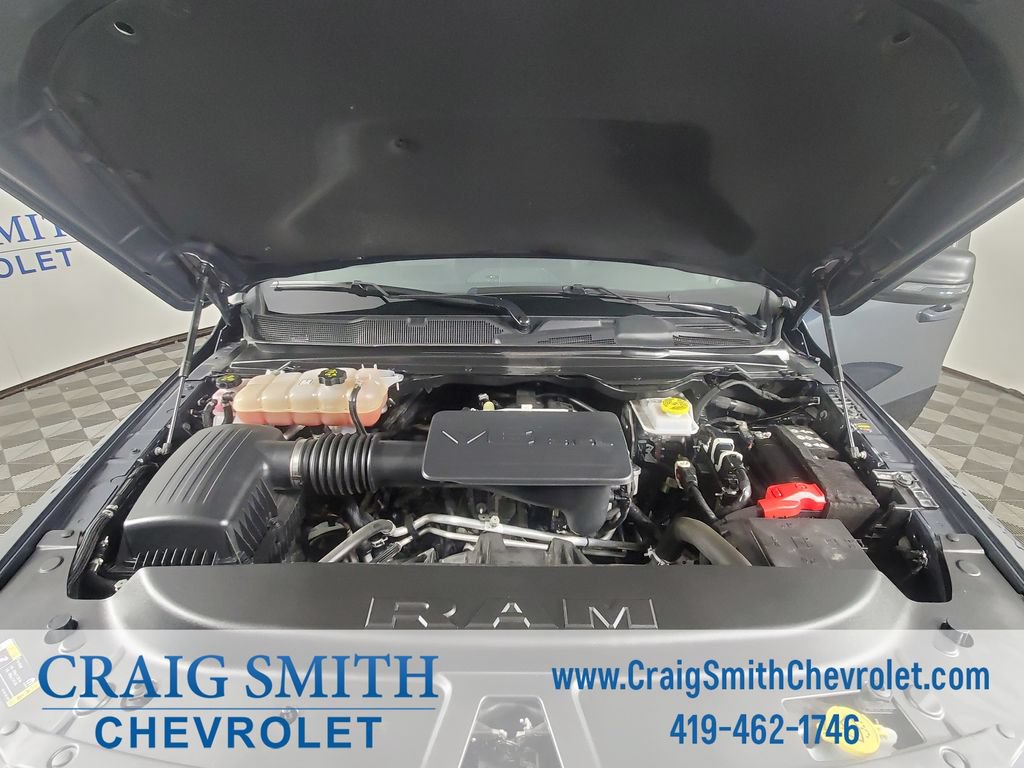 Used 2025 RAM 1500 Big Horn AWD/4WD image 9