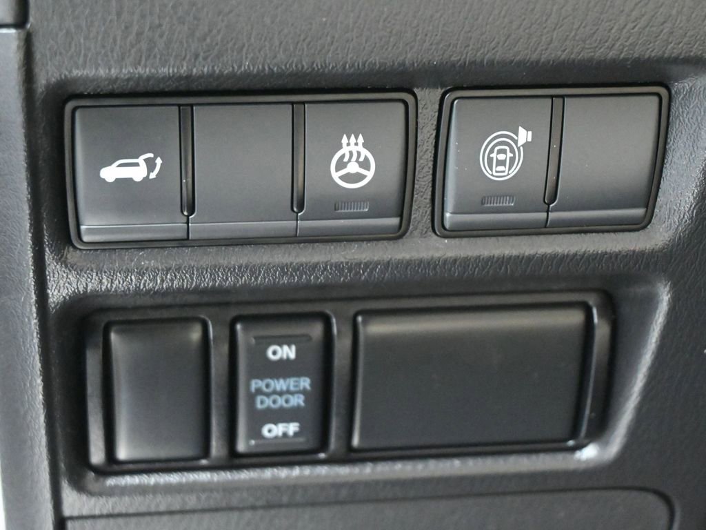 Used 2023 Nissan Armada Platinum w/ Captain's Chairs Package image 6