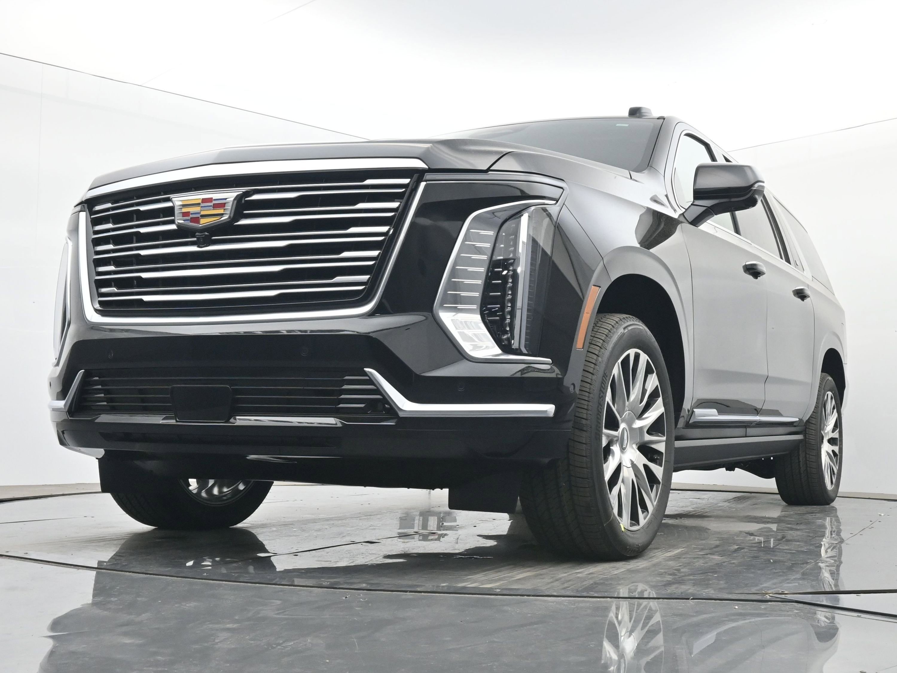 New 2026 Cadillac Escalade ESV Platinum Luxury AWD/4WD image 15