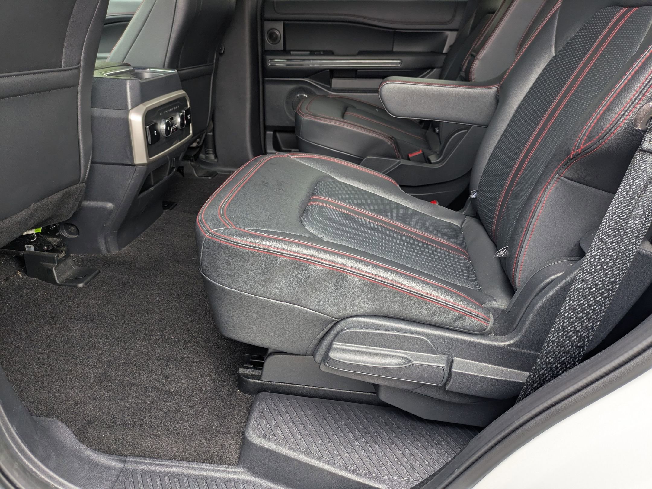 Certified 2023 Ford Expedition Limited AWD/4WD image 30