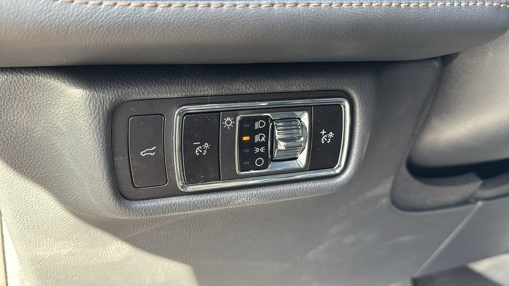 New 2025 Lincoln Aviator AWD w/ Equipment Group 101A image 6
